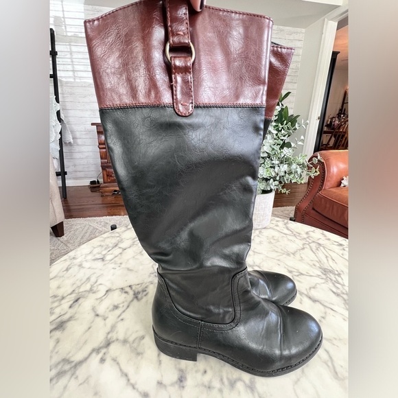 G.H. Bass & Co. Shoes - Size 8.5 / Women's Bass Riding Boots black and brown ring accent zipper zip up
